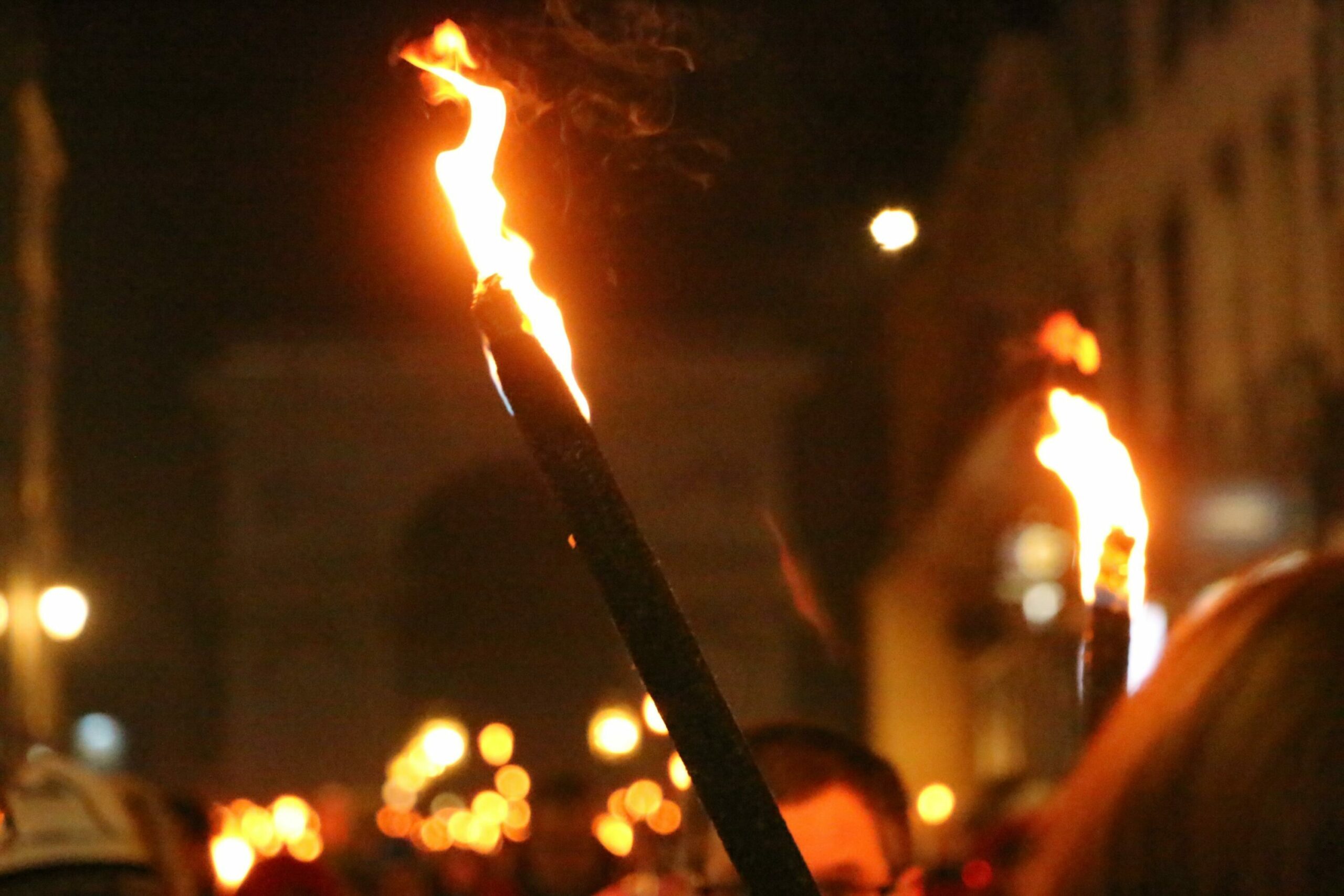 Lire la suite à propos de l’article Balades commentées aux flambeaux – Jeudi 18 juillet & jeudi 1er août – 21h30