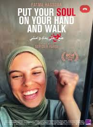 Lire la suite à propos de l’article PUT YOUR SOUL ON YOUR HAND AND WALK – Cinéma documentaire – Samedi 15 novembre à 21h – Espace st Michel